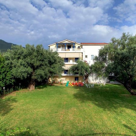 The Filoxenia Apartments, Nikiana Esterno foto
